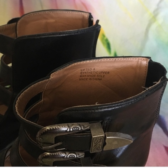 Zigi Soho Lifted Ankle Bootie. sz 8. - Picture 5 of 6